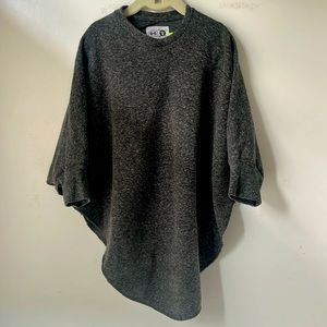 Nununu Heather Grey Poncho Sweatshirt - Size 4-5